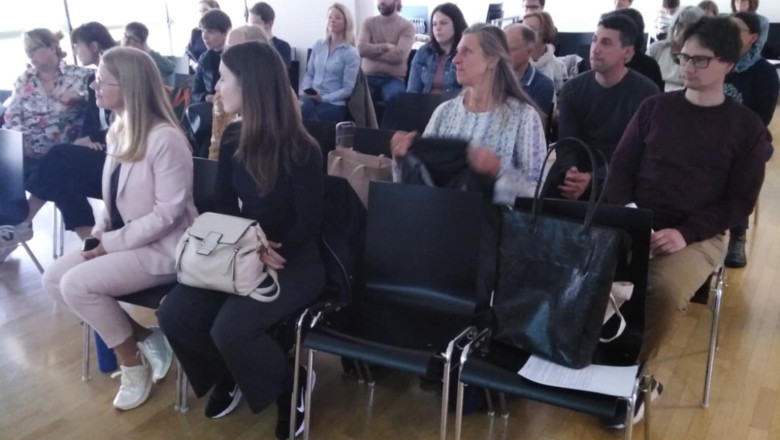 Občinstvo v Narodnem muzeju Slovenije (foto: Mojca Ramšak)